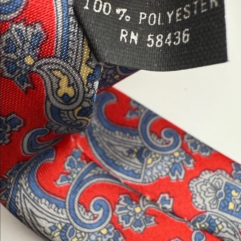 VINTAGE 1970'S-1980'S RED KETCH LABEL TIE PAISLEY, OFFICE, FORMAL